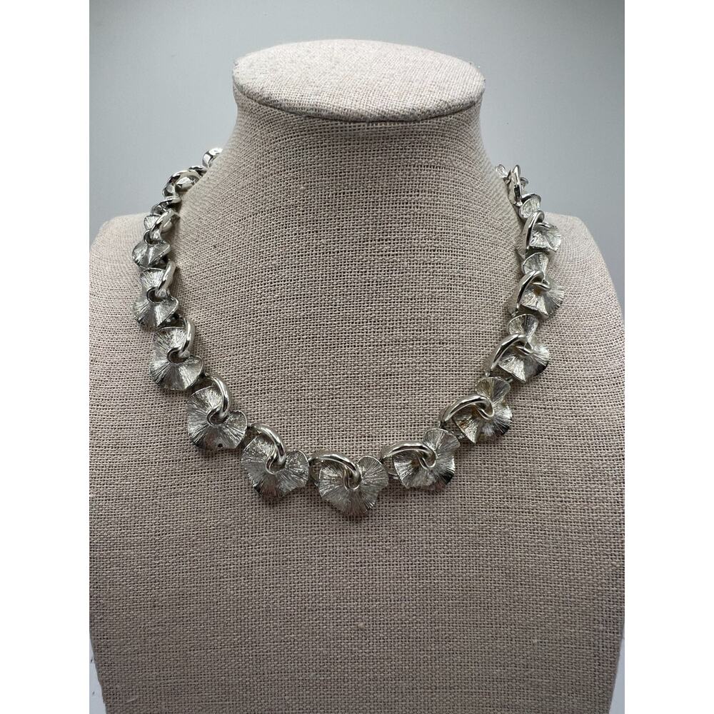 Vintage‎ Lisner Silver Tone Necklace Textured Link Choker Adjustable 13-16"